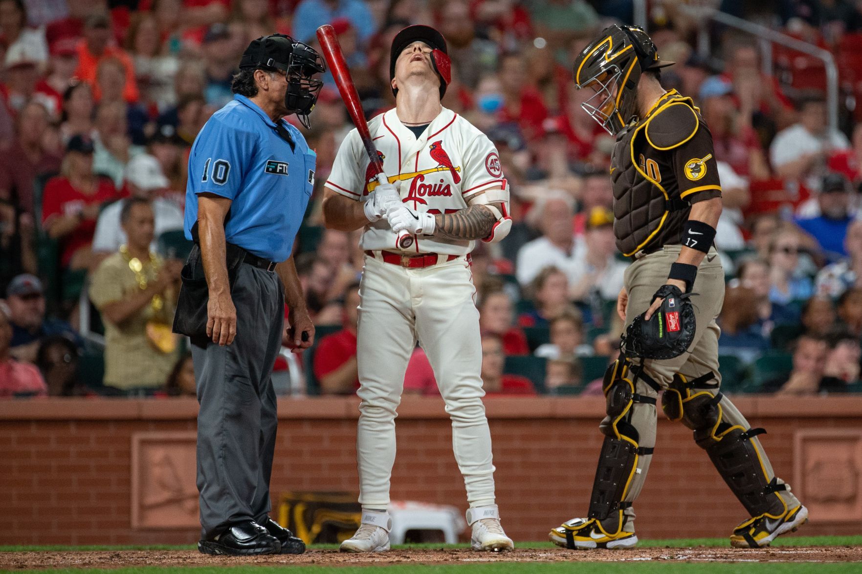 Cardinals take on Padres in second game at home